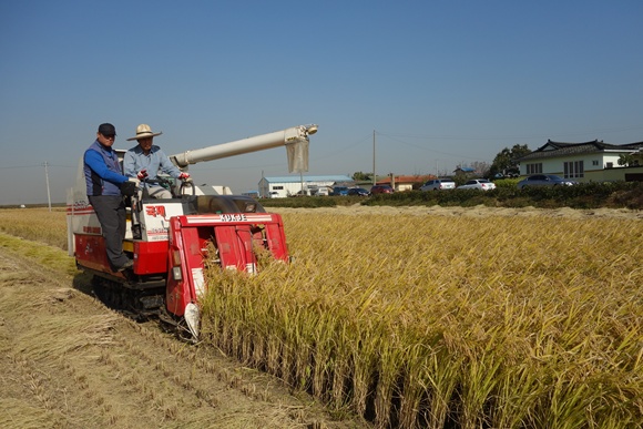 충남의명품쌀을위한안지사와농업인과의만남 5