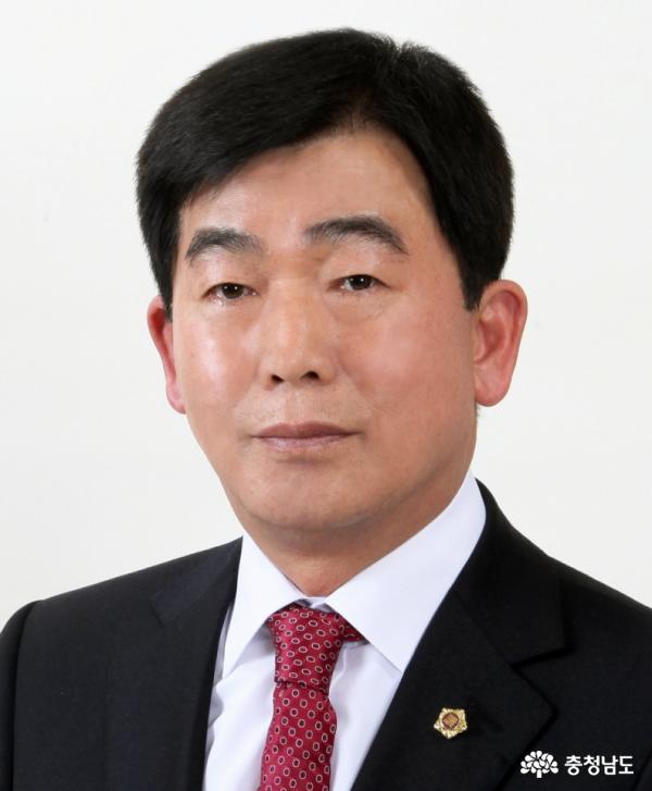 김석곤 의원     