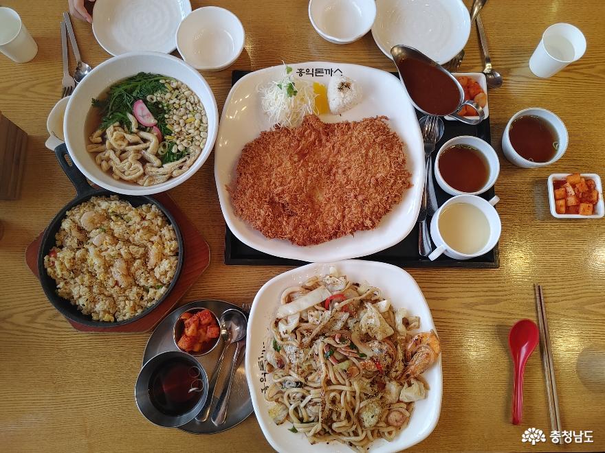 아산의 가성비 최고의 돈까스 맛집, '홍익돈까스'를 소개합니다.