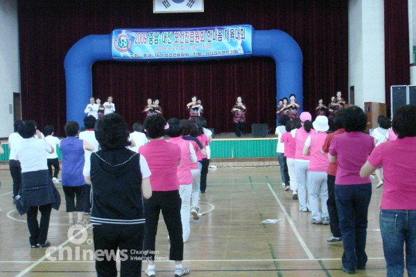 '보건진료소장님들의 요절복통 체육대회' 사진