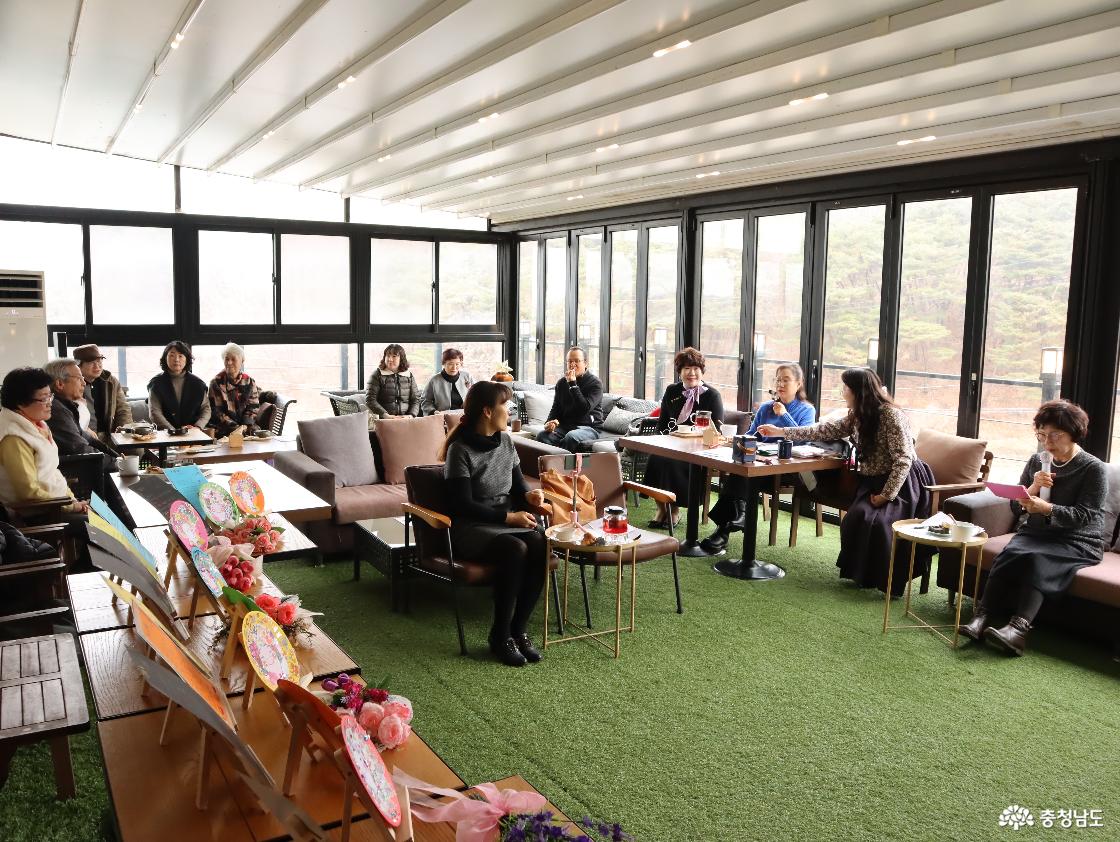"무지개 소리가 들린다" 당진문화원 동아리: 행복한 쉼표, 시(시조)낭송 종강 발표회